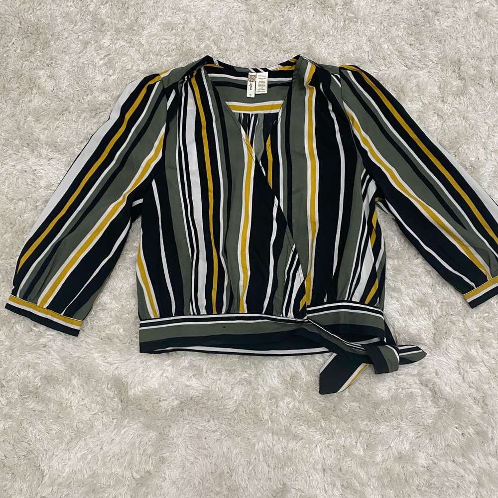 Womens wrap blouse size small